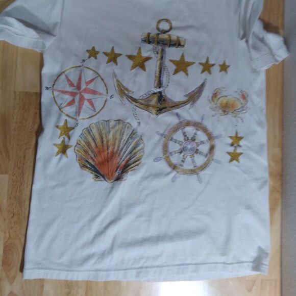 Vintage Nautical Sailing Ocean Shell Compass Tee - Picture 2 of 6